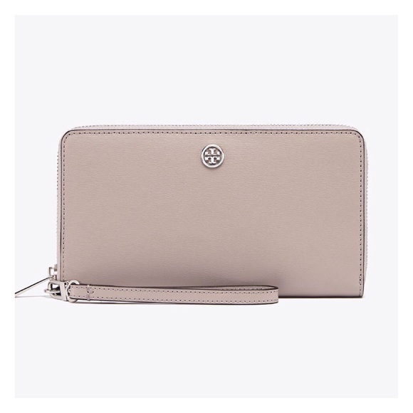 Tory Burch Handbags - NWT! Tory Burch PARKER ZIP CONTINENTAL WALLET